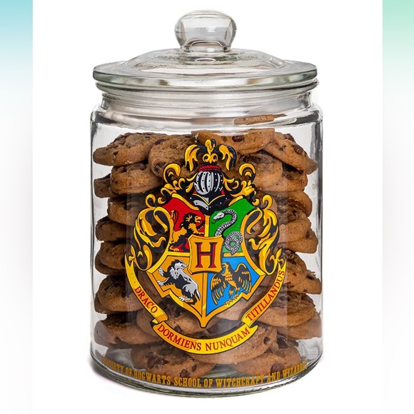 HARRY POTTER Hogwarts Glass Cookie Jar - Picture 1 of 10